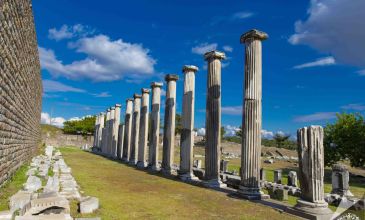 BERGAMA & DİKİLİ TURU